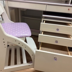 【最終値下げ】出品6月15日まで‼️コイズミ デコプリ 勉強机の画像