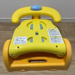 Aprica、はじめてのお風呂から使えるバスチェアの画像