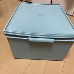 Tupperware 衣装ケース　収納ケース
