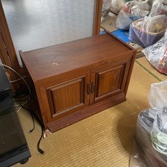 【５月20日まで掲載】レトロ　木製　扉付き物置