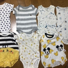 新生児男の子60-70ロンパース7点の画像