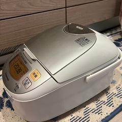 パナソニック 5.5合 炊飯器 IH式 の画像