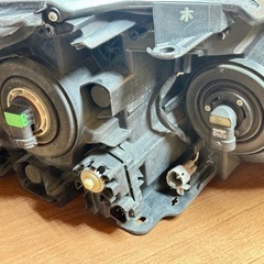 ZVW30 プリウス 純正ヘッドライト 左右セット（KOITO 47-29）即決出品！レンズ状態良好！の画像