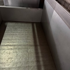 少し値段交渉OK 送風機付き(100Ｖ)大型コンテナ アルミ製  の画像