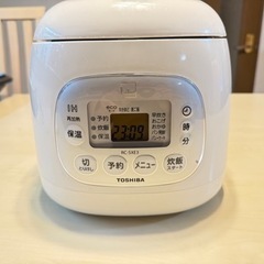 《値下げ》Toshiba製小型炊飯器中古美品をお譲りしますの画像