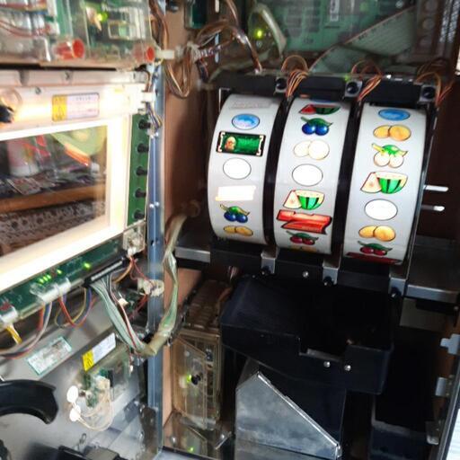 オリンピア パチスロシティーハンター実機 【コイン不要機付き】