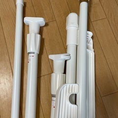 突っ張り式物干し竿の画像