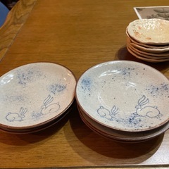 お譲りします大皿、小皿15点の画像