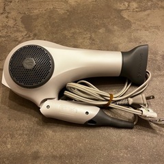サテニーク ヘアドライヤー2021年製の画像