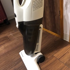 【無料】掃除機　
ニトリnitoriスティック型クリーナーNTR-400掃除機の画像