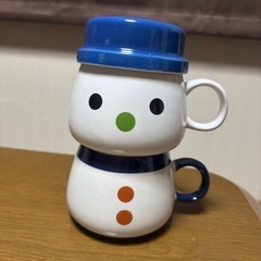 【新品未使用】マグカップ2つ　小皿1つ　雪だるまの画像