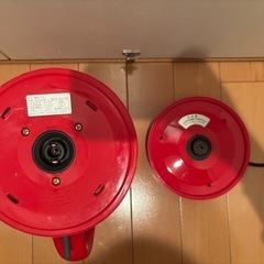 ニトリ　電気ケトル　1.2リットル　レッド　SN-3228REの画像