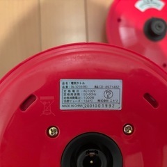 ニトリ　電気ケトル　1.2リットル　レッド　SN-3228REの画像