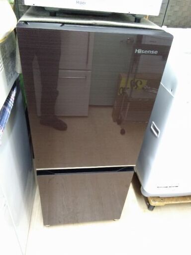 2023年　ほぼ未使用　美しい鏡面ガラスボディー　高級省エネ　冷蔵庫　車に積める