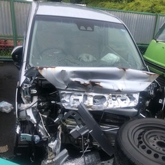ダイハツムーヴ　事故車　部品取り　至急販売