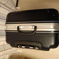 【Lサイズ】GRIFFIN　LANDスーツケース　の画像