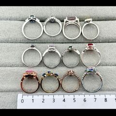 J→→→m18-1015 天然石 色石 色ガラスなど ヴィンテージ リング 指輪 アクセサリー 素材不明品 イミテーション品 昭和レトロ まとめ売り 大量 セットの画像