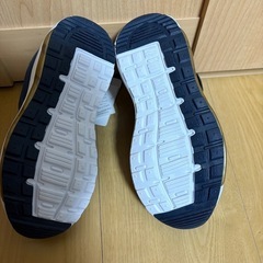 スニーカーの画像