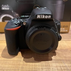 NIKON D5600 ダブルズームキットの画像
