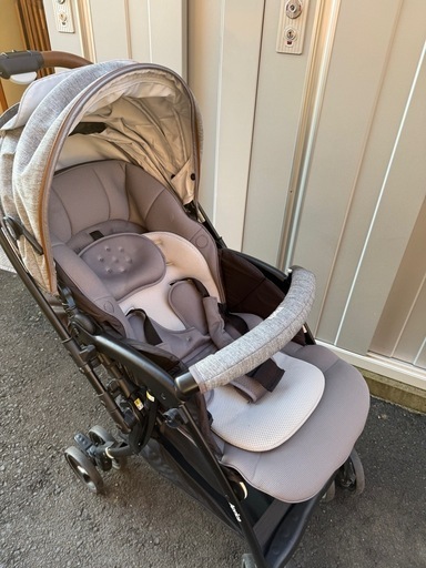 ベビーカー アップリカ