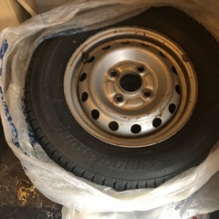 スタッドレス付きホイール　145/R12　ブリジストンの画像