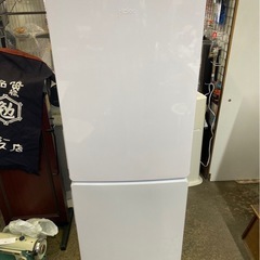 アース万代店　大容量176L 2023年製美品★ハイアール　冷蔵...