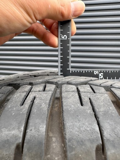 トヨタ ランドクルーザープラド150後期 純正19インチ 4本セット ナット付き