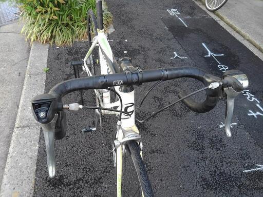 中古自転車3538 前後タイヤ新品！ キャノンデール 2012年モデル