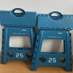 折りたたみチェアー2個セット(値下げ)
の画像