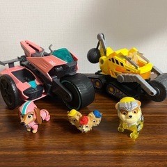パウパトロール　ビークル　リバティ、ラブル、マーシャル
