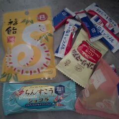 お菓子(飴、キャラメル、その他)の画像