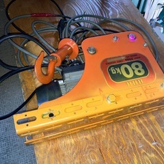 HHH     電気ホイスト　80Kg