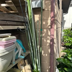対応中、支柱