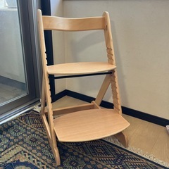カトージ　チェアの画像
