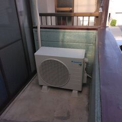 レーザー水平器で墨出し、モルタルの先生を募集します