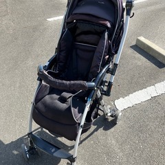 ベビーカー　AB型