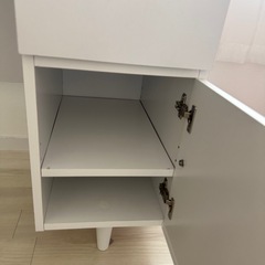 可愛い白い机の追加画像です。