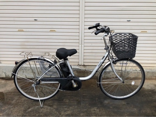 659   パナソニック新機種電動アシスト自転車vivi26インチシルバーボディー