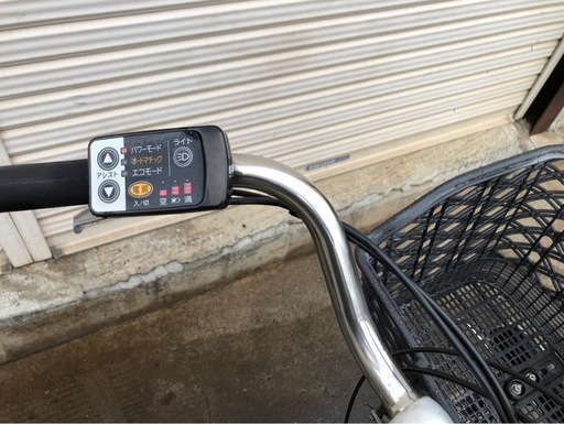 659   パナソニック新機種電動アシスト自転車vivi26インチシルバーボディー