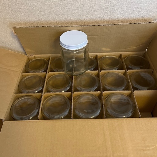 八角蓋付き瓶30個小分け可能