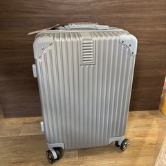 スーツケース