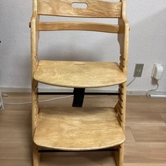 大和屋　すくすくチェア　高さ調整できる子供椅子　ベビーチェア　キッズチェア　ハイチェア　木製椅子　学習椅子　木製キッズチェアの画像