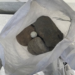 庭石 敷石 玉石 川石　　