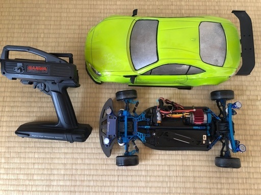 エアガン　Hi-Capa5.1 Gold  +ラジコンカー