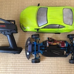 エアガン　Hi-Capa5.1 Gold  +ラジコンカーの画像