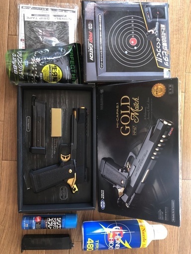 エアガン　Hi-Capa5.1 Gold  +ラジコンカー