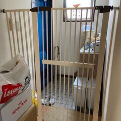 ペット、ベビー用ゲート 高さ140cm　5/14まで