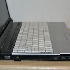 ◇格安！　ノートパソコン #194　Win11　新規インストール-//認証済み！　ACアダプタ付属!! の画像