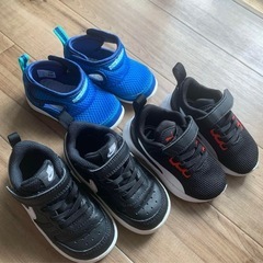 【新品・美品】NIKE PUMA New Balance まとめ売り ベビーの画像