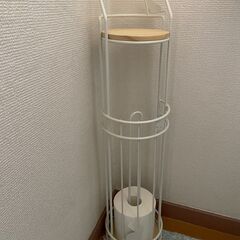 ニトリ　トイレットペーパー収納　猫　5/14までの画像